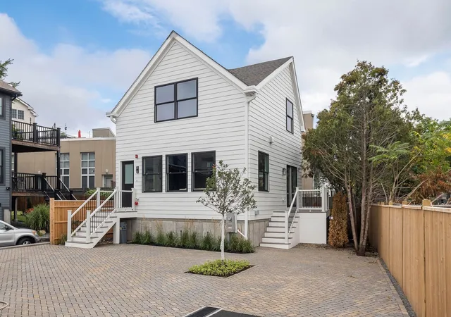 Photo 2 of Single family home for sale at 60 Franklin St #3, Somerville, MA 02145 | MLS# 73574340 | Listing updated on 2026-09-17