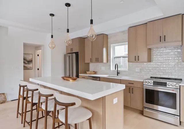 Photo 3 of Single family home for sale at 60 Franklin St #3, Somerville, MA 02145 | MLS# 73574340 | Listing updated on 2026-09-17
