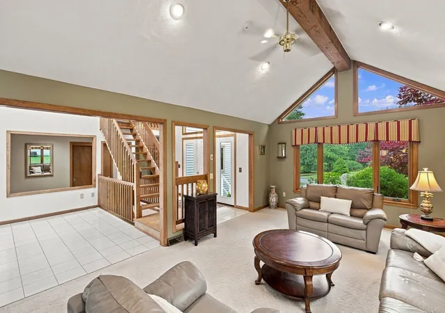 Photo 3 of Sale Pending at 1 Utica Dr, Hudson, MA 01749 | MLS# 73571041 | Listing updated on 2026-09-29