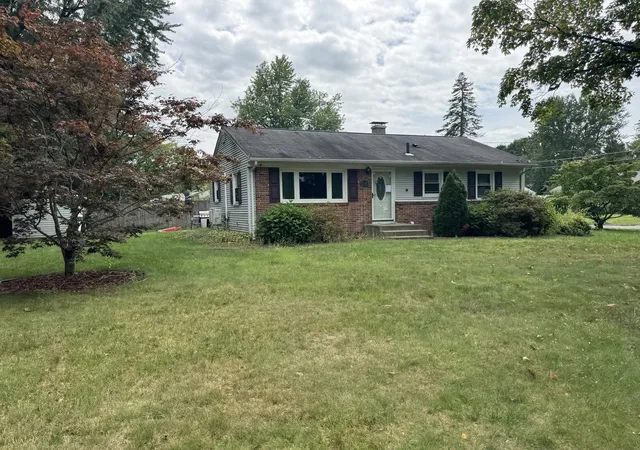Photo 3 of Single family home for sale at 115 Burns Ave, Springfield, MA 01119 | MLS# 73571318 | Listing updated on 2026-09-11