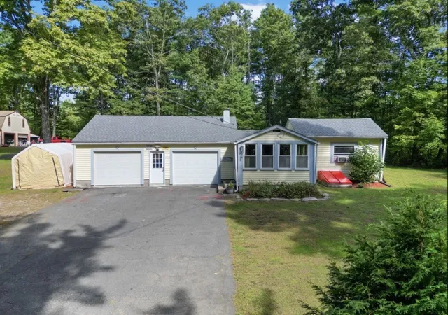 Photo 2 of Single family home for sale at 64 Munsell St, Belchertown, MA 01007 | MLS# 73580388 | Listing updated on 2026-10-05