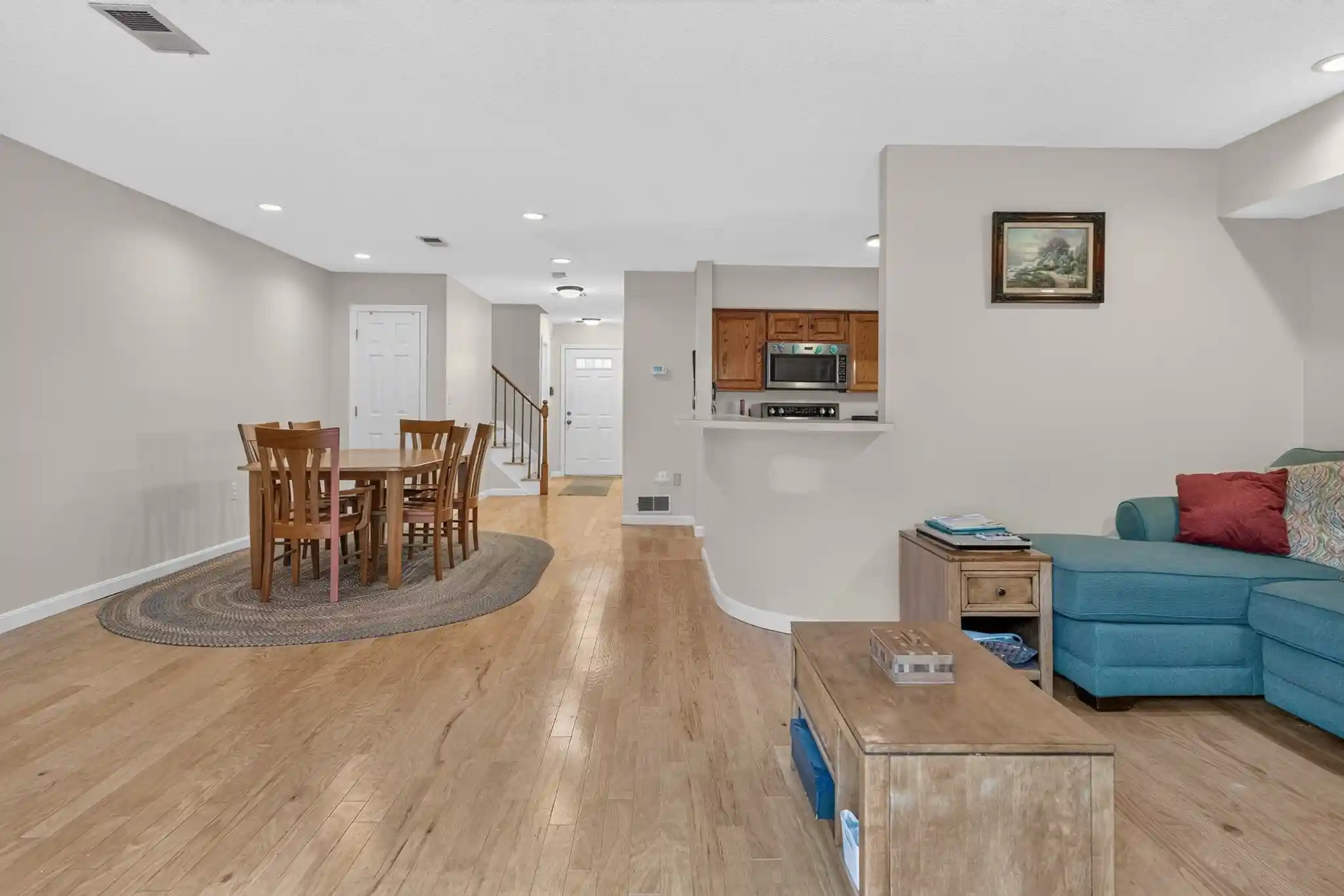 Listing Photo 2 - Condo for sale in 18 Indian Hl Ln located at 18 Indian Hl Ln, Salem, MA 01970 - Unit #18
