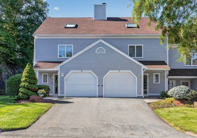 Listing Photo 4 - Condo for sale in building located at 18 Indian Hl Ln, Salem, MA 01970 - Unit #18