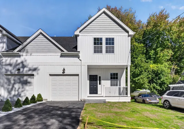 Photo 1 of Single family home for sale at 11 Lorenzo St, Worcester, MA 01604 | MLS# 73583719 | Listing updated on 2026-10-03