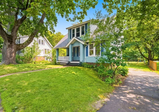 Photo 2 of Sale Pending at 209 Green St, Gardner, MA 01440 | MLS# 73570949 | Listing updated on 2026-09-24
