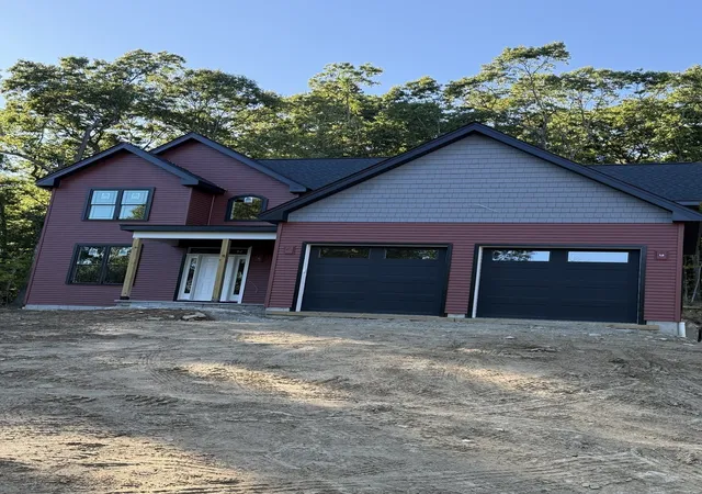 Photo 2 of Single family home for sale at 47 Southwick Rd, Sutton, MA 01590 | MLS# 73579351 | Listing updated on 2026-09-21