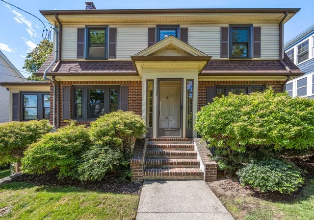 Photo 2 of Sale Pending at 25 Lovell Rd, Watertown, MA 02472 | MLS# 73581115 | Listing updated on 2026-10-03