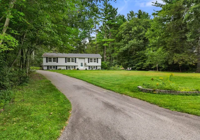 Photo 2 of Sale Pending at 41 Woodland Rd, Uxbridge, MA 01569 | MLS# 73578602 | Listing updated on 2026-10-14