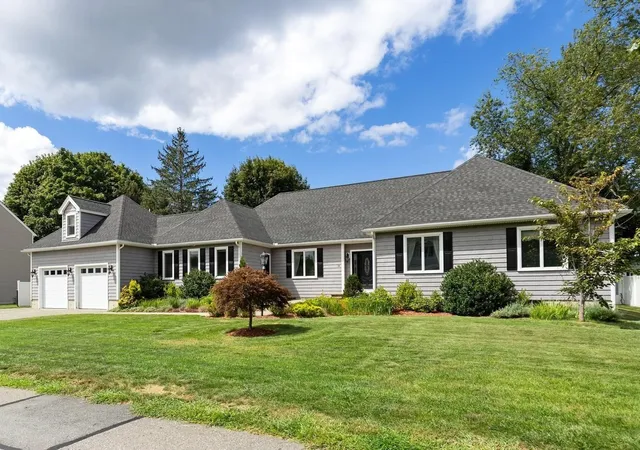 Photo 2 of Single family home for sale at 30 Hampden Ave, Burlington, MA 01803 | MLS# 73575240 | Listing updated on 2026-09-14