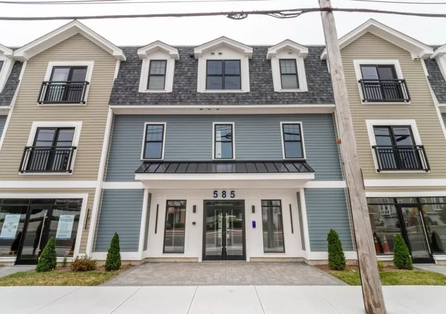 Condo for sale at 585 Washington St #206, Quincy, MA 02169 | MLS# 73588418