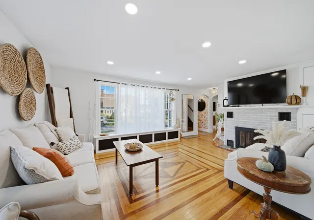 Photo 3 of Single family home for sale at 283 Longhill Ave, Somerset, MA 02726 | MLS# 73572450 | Listing updated on 2026-09-28