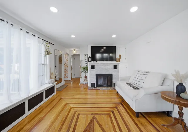 Photo 4 of Single family home for sale at 283 Longhill Ave, Somerset, MA 02726 | MLS# 73572450 | Listing updated on 2026-09-28