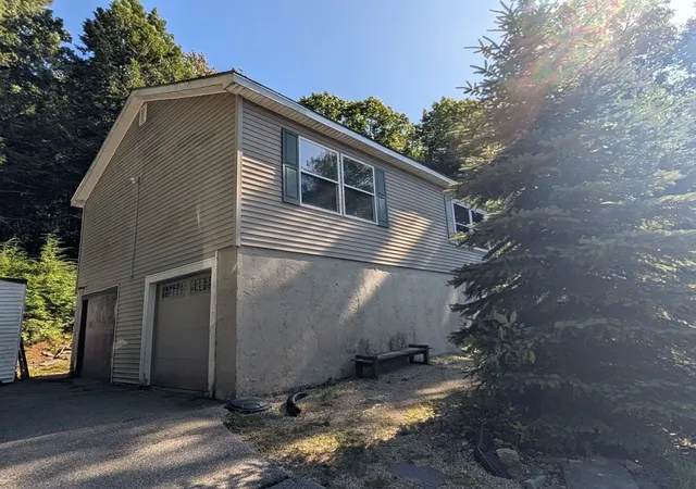 Photo 2 of Single family home for sale at 58 Philmart Dr, New Ipswich, NH 03071 | MLS# 73576984 | Listing updated on 2026-10-13