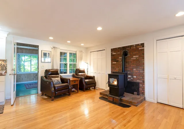Photo 3 of Single family home for sale at 74 Old Farm Rd, Sturbridge, MA 01566 | MLS# 73585322 | Listing updated on 2026-10-05