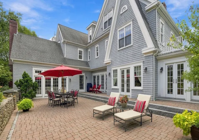 Photo 2 of Mansion for sale at 180 Surplus St, Duxbury, MA 02332 | MLS# 73584285 | Listing updated on 2026-10-24