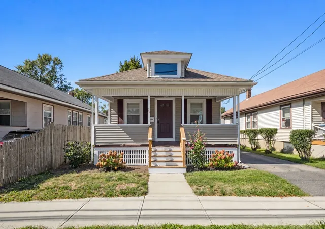 Photo 1 of Sale Pending at 34 Baxter Ave, Quincy, MA 02169 | MLS# 73580165 | Listing updated on 2026-10-08