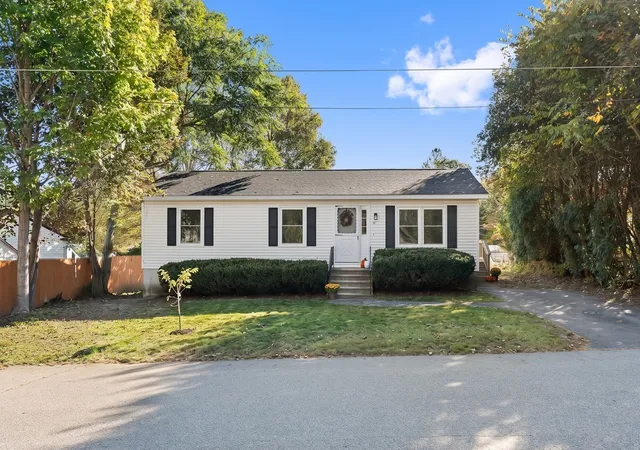 Single family home for sale at 150 Everett Ave, Athol, MA 01331 | MLS# 73588780