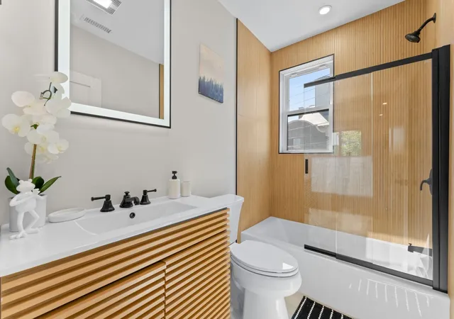 Photo 3 of Condo for sale at 194 Washington Ave #3, Winthrop, MA 02152 | MLS# 73575705 | Listing updated on 2026-09-14