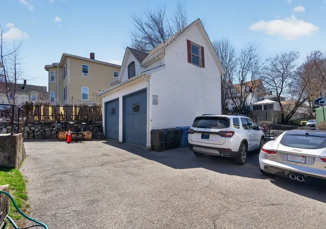 Listing Photo 4 - Condo for sale in building located at 227-229 Newton St, Waltham, MA 02453