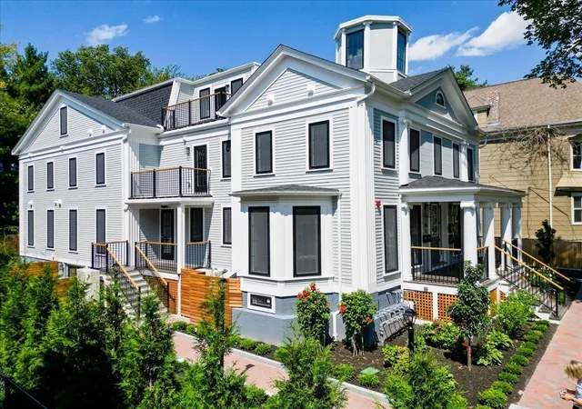 Photo 2 of Condo for sale at 305 Chestnut Ave #3, Jamaica Plain, MA 02130 | MLS# 73576133 | Listing updated on 2026-09-11