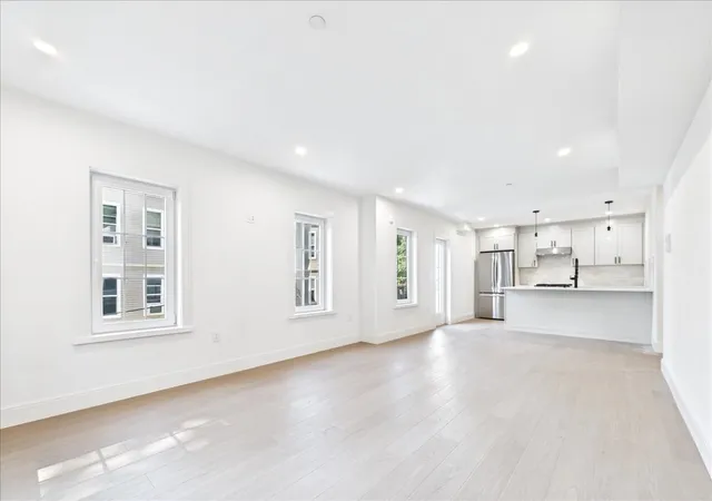Photo 4 of Condo for sale at 305 Chestnut Ave #3, Jamaica Plain, MA 02130 | MLS# 73576133 | Listing updated on 2026-09-11