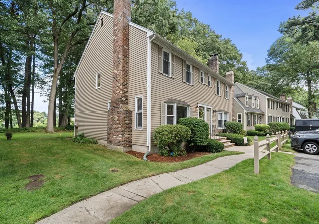 Photo 3 of Condo for sale at 278 Wellman Ave #278, North Chelmsford, MA 01863 | MLS# 73574762 | Listing updated on 2026-09-13