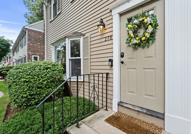 Photo 3 of Condo for sale at 278 Wellman Ave #278, North Chelmsford, MA 01863 | MLS# 73574762 | Listing updated on 2026-09-13