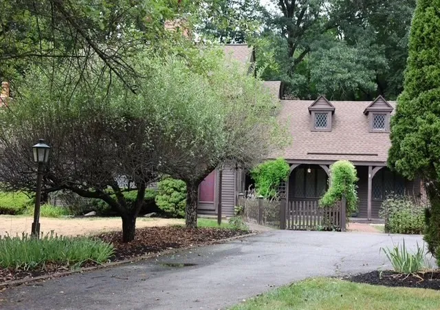 Photo 2 of Single family home for sale at 6 Greentree Ln, Byfield, MA 01922 | MLS# 73572745 | Listing updated on 2026-09-16