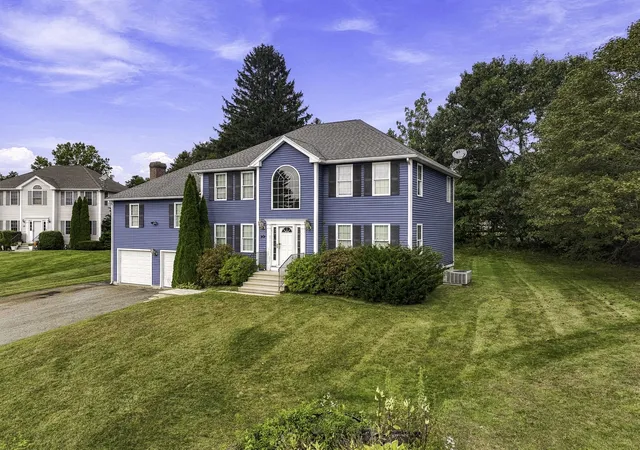 Photo 2 of Single family home for sale at 10 Jonathan Cir, Rutland, MA 01543 | MLS# 73583735 | Listing updated on 2026-10-06