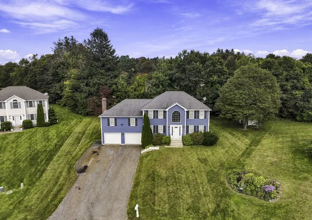 Photo 3 of Single family home for sale at 10 Jonathan Cir, Rutland, MA 01543 | MLS# 73583735 | Listing updated on 2026-10-06