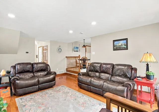 Photo 4 of Single family home for sale at 60 Valleyview Rd, Bellingham, MA 02019 | MLS# 73570494 | Listing updated on 2026-10-16