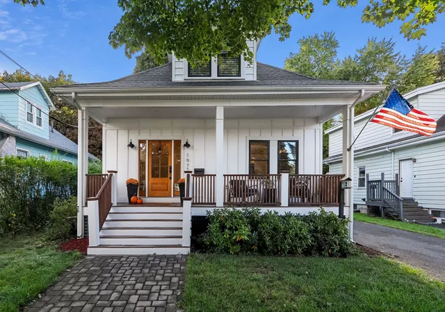 Photo 1 of Sale Pending at 197 Brookside Pkwy, Medford, MA 02155 | MLS# 73581225 | Listing updated on 2026-10-23