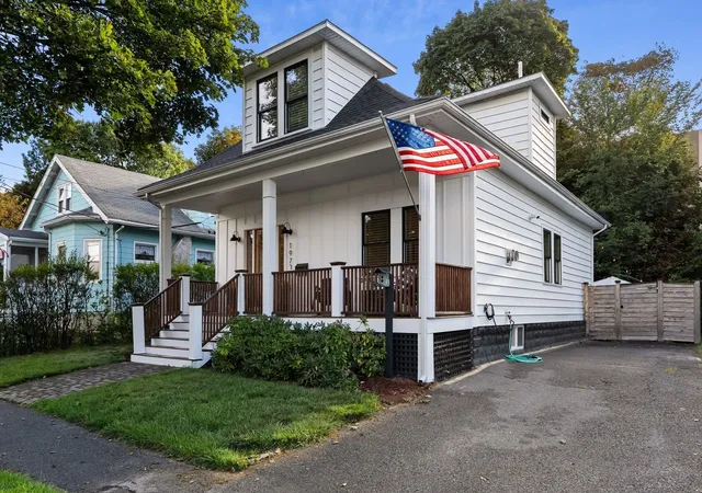 Photo 2 of Sale Pending at 197 Brookside Pkwy, Medford, MA 02155 | MLS# 73581225 | Listing updated on 2026-10-23