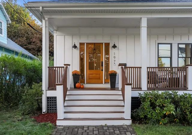 Photo 3 of Sale Pending at 197 Brookside Pkwy, Medford, MA 02155 | MLS# 73581225 | Listing updated on 2026-10-23