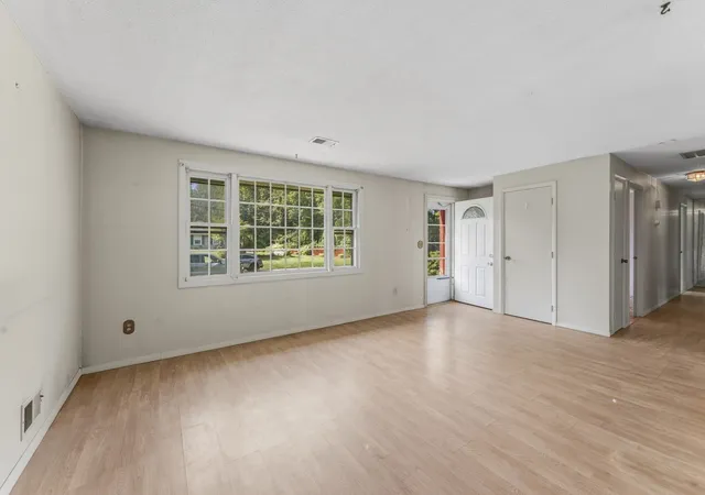 Photo 2 of Single family home for sale at 9 Lynnwood Ave, Swansea, MA 02777 | MLS# 73571270 | Listing updated on 2026-09-06