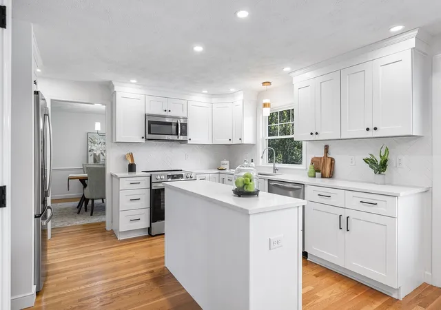 Photo 2 of Single family home for sale at 8 Lantern Ln, Shrewsbury, MA 01545 | MLS# 73579336 | Listing updated on 2026-10-23