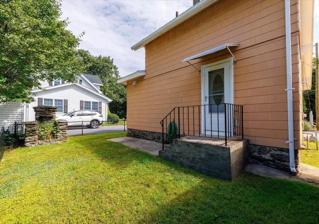 Photo 3 of Single family home for sale at 308 Bridle Path, Worcester, MA 01604 | MLS# 73574908 | Listing updated on 2026-09-14