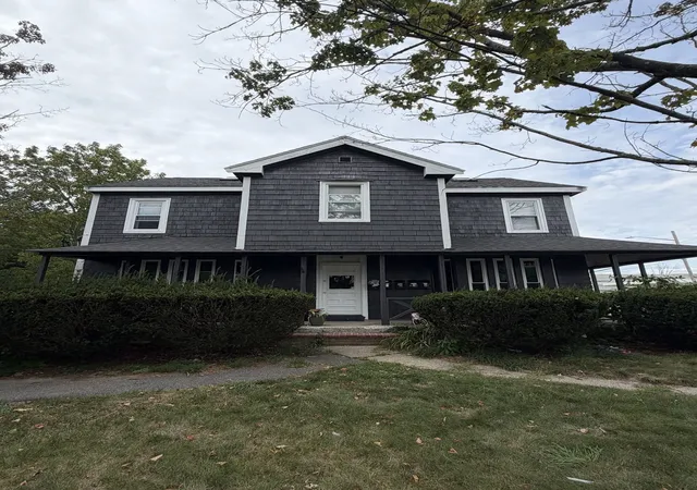 Photo 3 of Sale Pending at 847 Pearl St, Brockton, MA 02301 | MLS# 73571387 | Listing updated on 2026-09-29