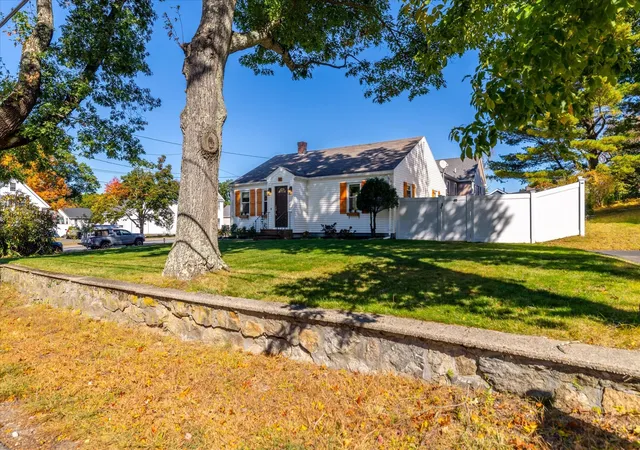 Photo 2 of Single family home for sale at 60 Mount Pleasant St, Milford, MA 01757 | MLS# 73588082 | Listing updated on 2026-10-28