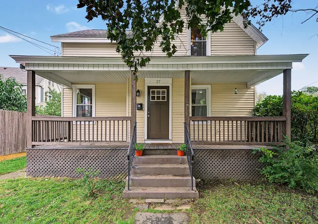Photo 2 of Sale Pending at 37 Elm St, Greenfield, MA 01301 | MLS# 73580652 | Listing updated on 2026-10-15