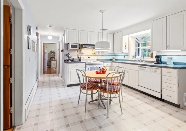 Photo 4 of Sale Pending at 230 Brattle St, Holden, MA 01520 | MLS# 73571750 | Listing updated on 2026-09-09