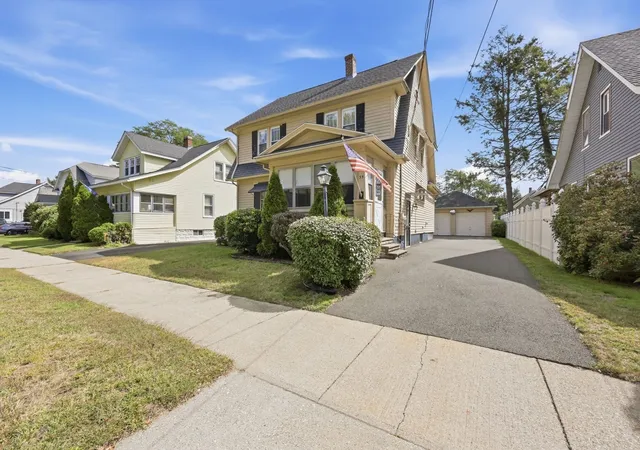 Photo 1 of Single family home for sale at 35 Rimmon Ave, Springfield, MA 01107 | MLS# 73583182 | Listing updated on 2026-10-22