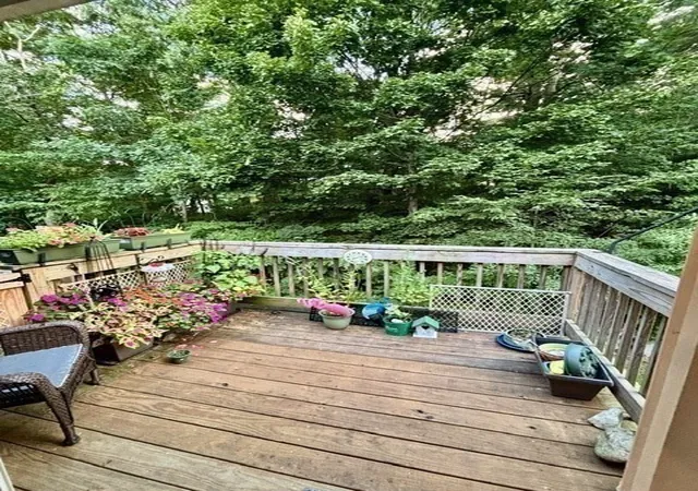 Photo 2 of Condo for sale at 6 Meadowbrook Ln #4, South Easton, MA 02375 | MLS# 73572496 | Listing updated on 2026-09-14