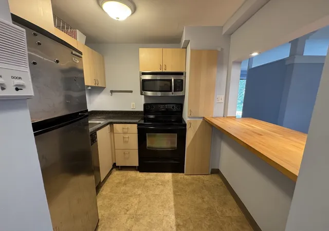Photo 3 of Condo for sale at 27 Senee Ct #27, Amesbury, MA 01913 | MLS# 73572888 | Listing updated on 2026-09-12