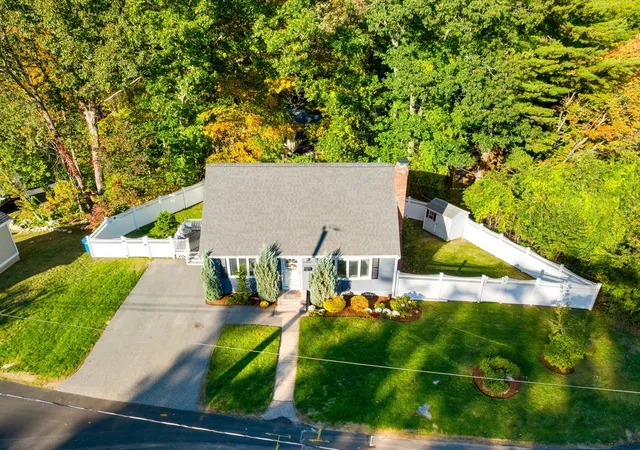 Photo 3 of Sale Pending at 2 Chestnut Rd, Burlington, MA 01803 | MLS# 73587570 | Listing updated on 2026-10-14