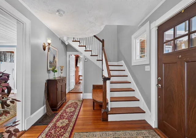 Photo 3 of Single family home for sale at 189 Washington St, Canton, MA 02021 | MLS# 73583776 | Listing updated on 2026-10-03