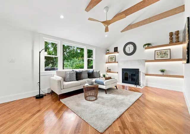 Photo 3 of Single family home for sale at 121 Elm St, North Reading, MA 01864 | MLS# 73575242 | Listing updated on 2026-09-14