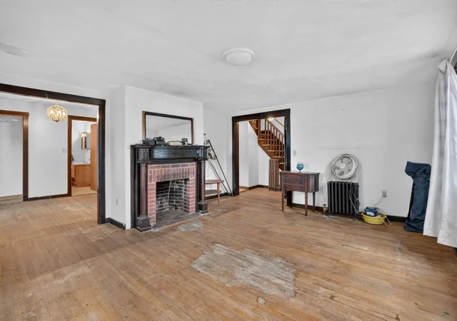 Photo 2 of Single family home for sale at 21 Sachem St, Lynn, MA 01902 | MLS# 73571245 | Listing updated on 2026-09-26