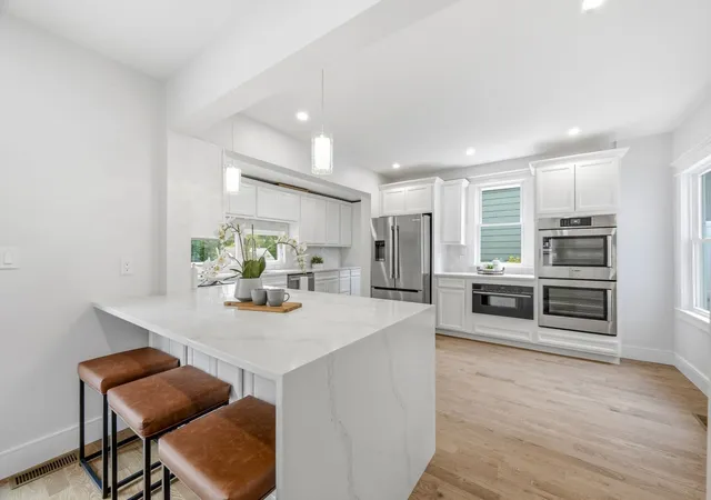 Photo 3 of Single family home for sale at 2 Summer St Pl, Arlington, MA 02474 | MLS# 73572086 | Listing updated on 2026-09-17