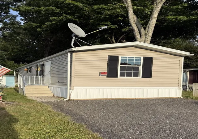 Photo 1 of Manufactured home for sale at 557 Sw Cutoff #67, Worcester, MA 01607 | MLS# 73582786 | Listing updated on 2026-09-29